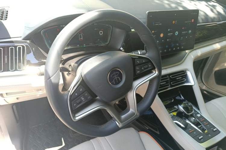 Used BYD Song PLUS New Energy 2021 DM-i 51KM Prestige Model Steering Wheel