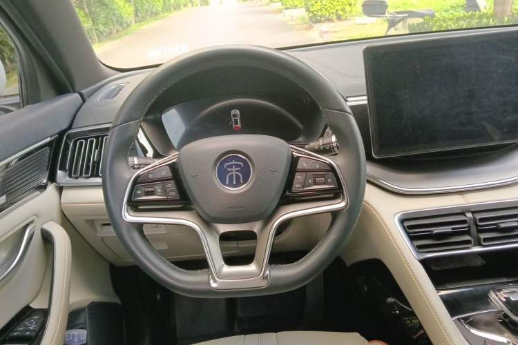 Used BYD Song PLUS New Energy 2021 DM-i 110KM Flagship Model Steering Wheel