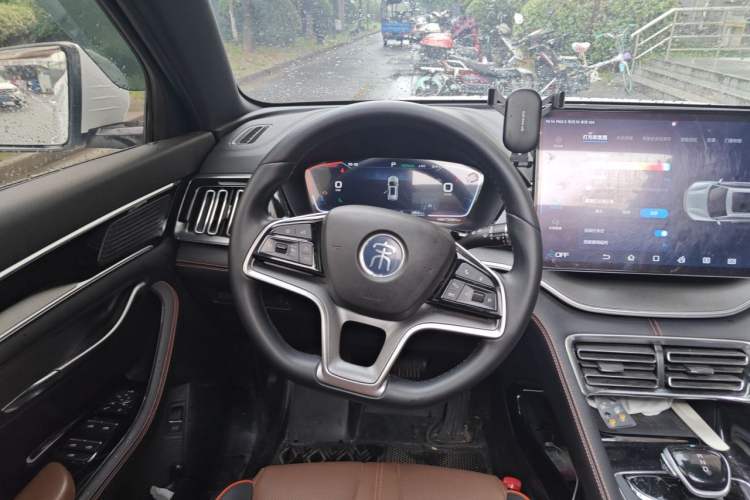 Used BYD Song PLUS New Energy 2021 DM-i 100KM Four-Wheel Drive Flagship PLUS Steering Wheel