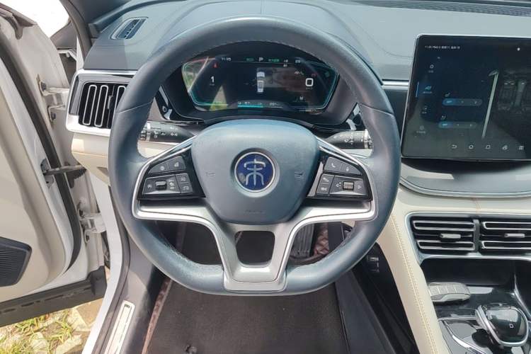 Used BYD Song PLUS New Energy 2021 EV Flagship Model Steering Wheel