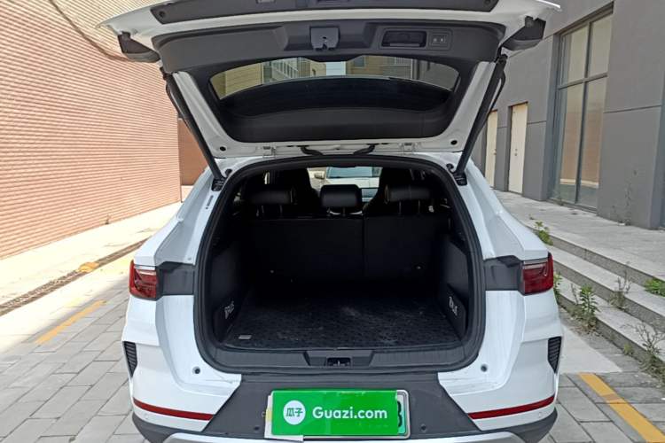 Used BYD Song PLUS New Energy 2021 EV Flagship Model Trunk