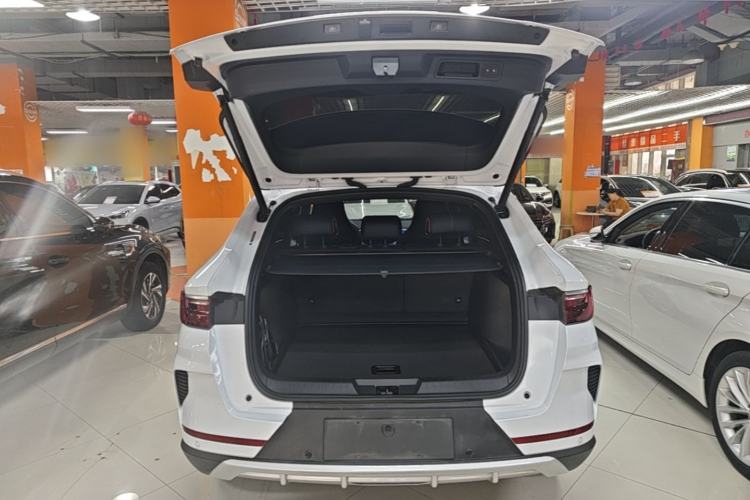 Used BYD Song PLUS New Energy 2021 EV Flagship Model Trunk