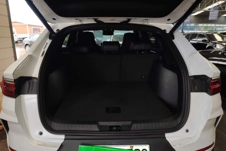 Used BYD Song PLUS New Energy 2021 DM-i 100KM Four-Wheel Drive Flagship PLUS Trunk
