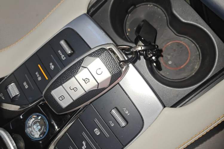 Used BYD Song PLUS New Energy 2021 DM-i 110KM Flagship PLUS Vehicle Key