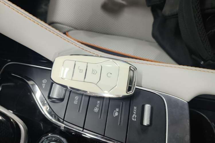 Used BYD Song PLUS New Energy 2021 DM-i 110KM Flagship PLUS Vehicle Key
