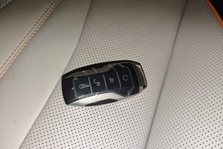 Used BYD Song PLUS New Energy 2021 DM-i 110KM Flagship PLUS Vehicle Key