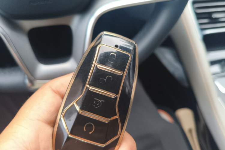 Used BYD Song PLUS New Energy 2021 DM-i 110KM Flagship PLUS Vehicle Key