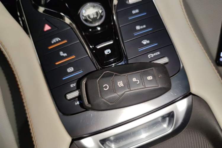 Used BYD Song PLUS New Energy 2021 DM-i 51KM Prestige Model Vehicle Key