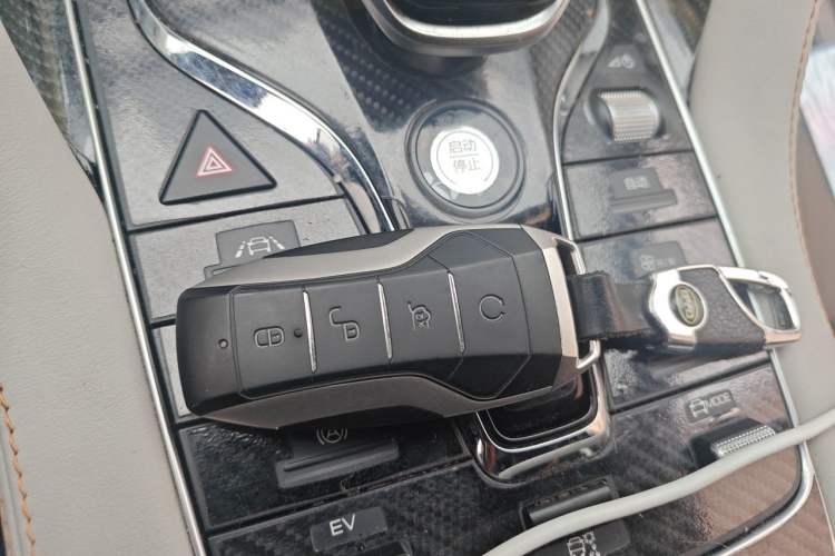 Used BYD Song PLUS New Energy 2021 DM-i 110KM Flagship PLUS 5G Edition Vehicle Key