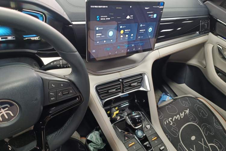 Used BYD Song PLUS New Energy 2021 DM-i 110KM Flagship Model Audio And AC Panel