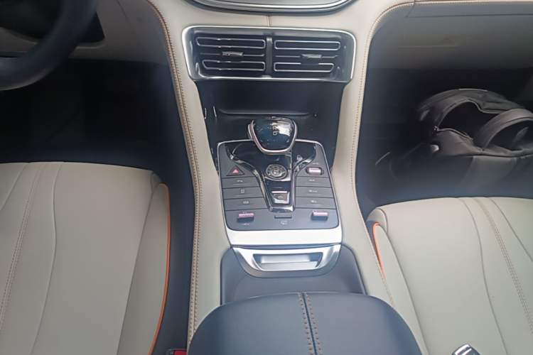 Used BYD Song PLUS New Energy 2021 DM-i 110KM Flagship Model Gear Lever