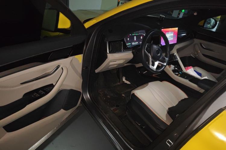 Used BYD Song PLUS New Energy 2021 EV Deluxe Model Interior 3