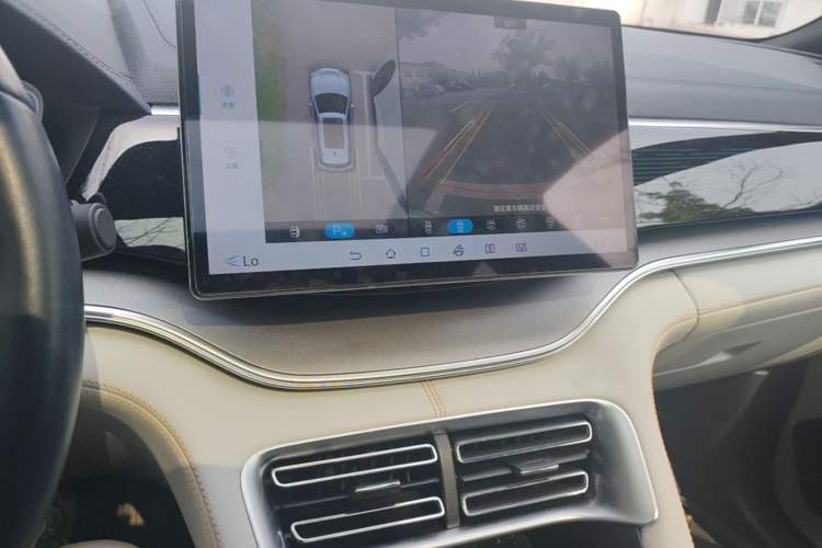 Used BYD Song PLUS New Energy 2023 Champion Edition EV 520KM Flagship Model Audio And AC Panel