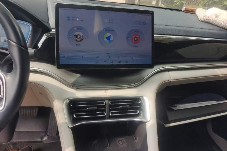 Used BYD Song PLUS New Energy 2023 Champion Edition DM-i 150KM Flagship PLUS Audio And AC Panel