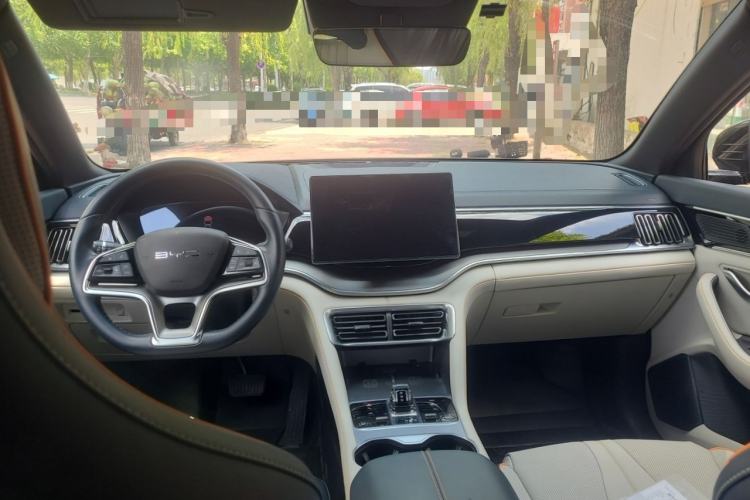 Used BYD Song PLUS New Energy 2023 Champion Edition DM-i 150KM Flagship PLUS Center Console