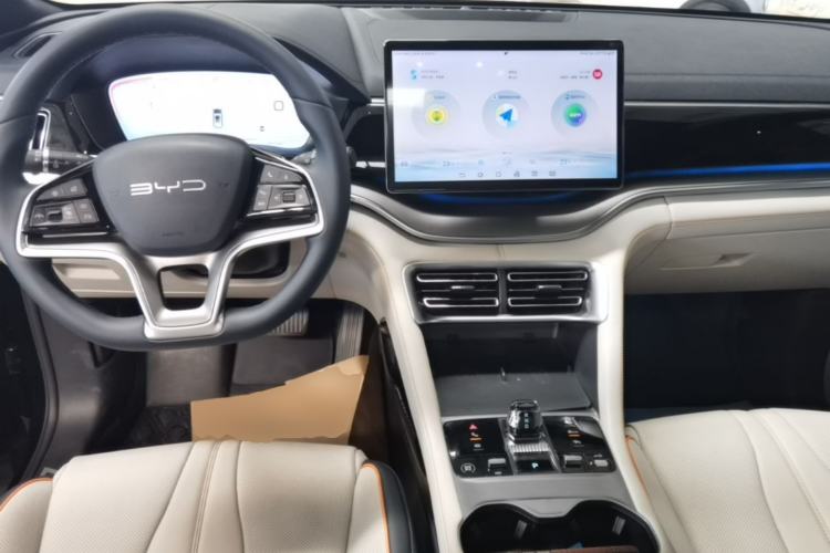 Used BYD Song PLUS New Energy 2023 Champion Edition DM-i 150KM Flagship PLUS Center Console