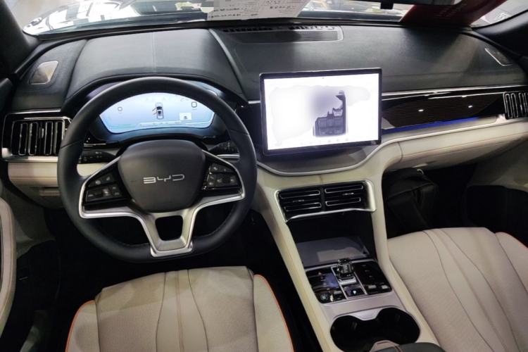 Used BYD Song PLUS New Energy 2023 Champion Edition DM-i 110KM Flagship PLUS Center Console