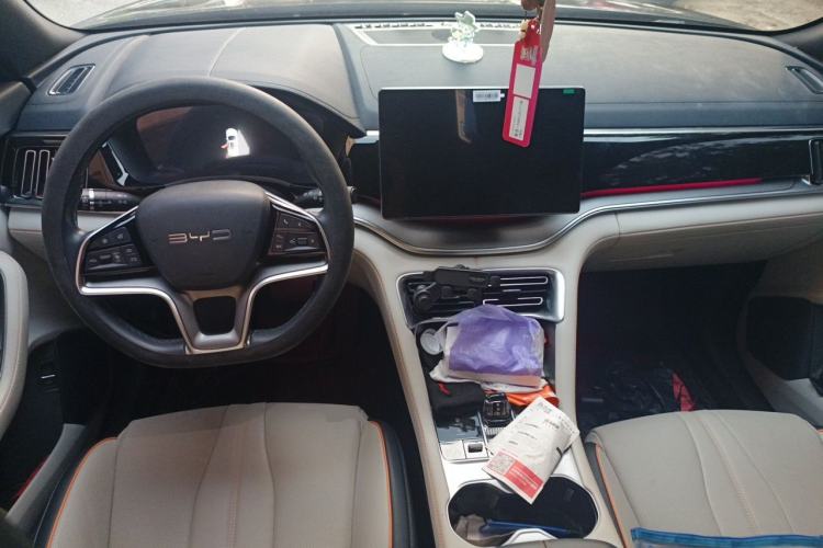 Used BYD Song PLUS New Energy 2023 Champion Edition DM-i 110KM Flagship PLUS Center Console
