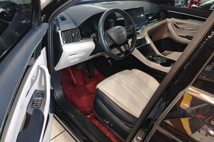 Used BYD Song PLUS New Energy 2023 Champion Edition DM-i 110KM Flagship Model Driver Seat