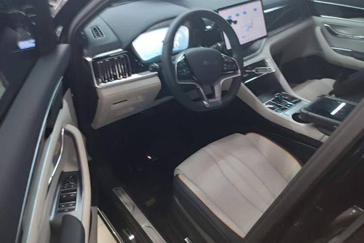 Used BYD Song PLUS New Energy 2023 Champion Edition DM-i 150KM Flagship PLUS Driver Seat