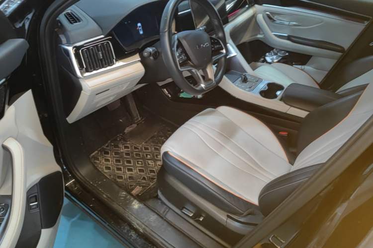 Used BYD Song PLUS New Energy 2023 Champion Edition DM-i 110KM Flagship PLUS Driver Seat