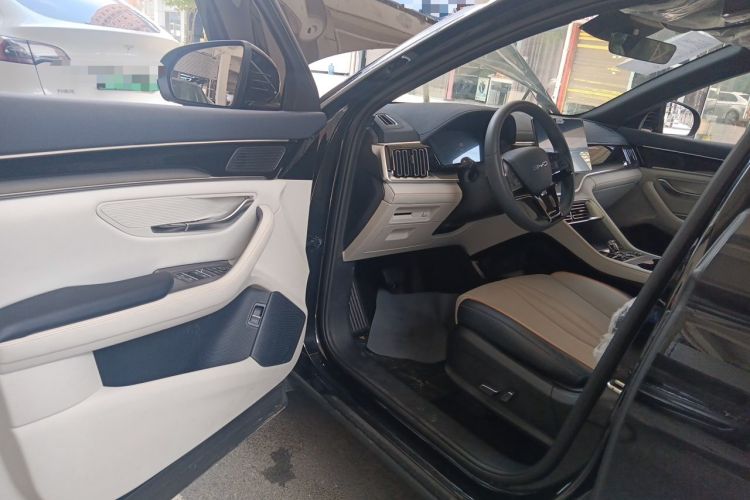 Used BYD Song PLUS New Energy 2023 Champion Edition DM-i 110KM Flagship Model Driver Seat