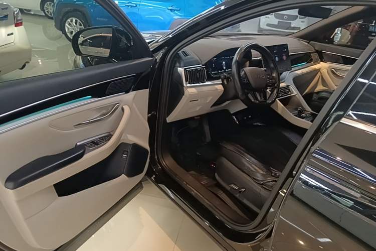 Used BYD Song PLUS New Energy 2023 Champion Edition DM-i 110KM Flagship Model Driver Seat