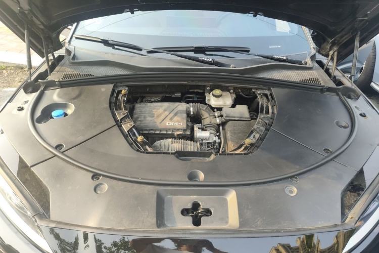 Used BYD Song PLUS New Energy 2023 Champion Edition DM-i 150KM Flagship PLUS 5G Engine Bay