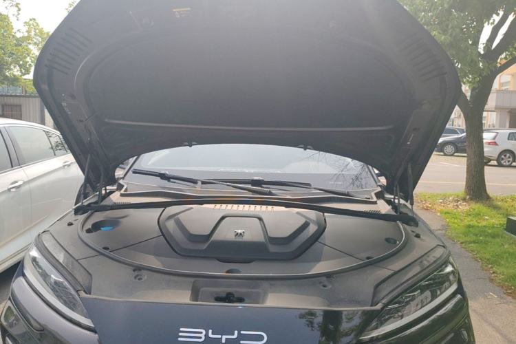 Used BYD Song PLUS New Energy 2023 Champion Edition EV 520KM Flagship Model Engine Bay