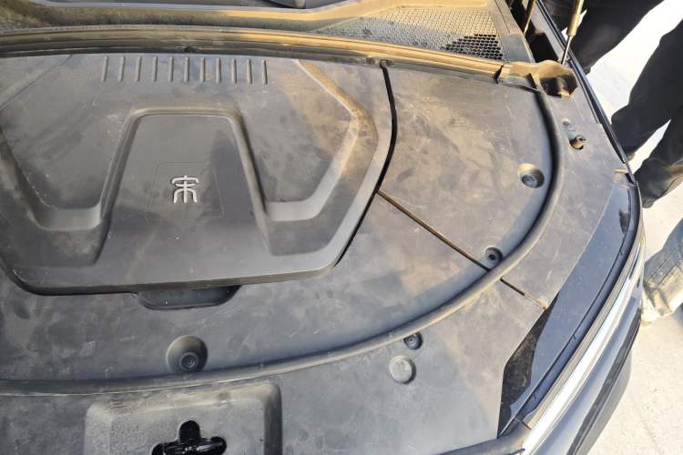 Used BYD Song PLUS New Energy 2023 Champion Edition EV 520KM Prestige Model Engine Bay Left