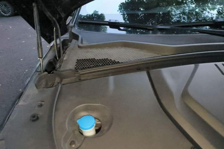 Used BYD Song PLUS New Energy 2023 Champion Edition DM-i 150KM Flagship PLUS 5G Engine Bay Right