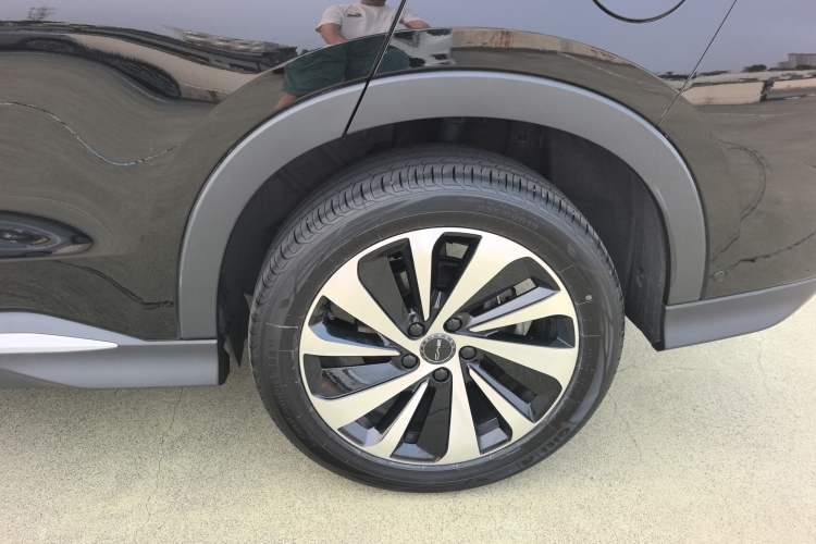 Used BYD Song PLUS New Energy 2023 Champion Edition DM-i 150KM Flagship PLUS 5G Exterior 5
