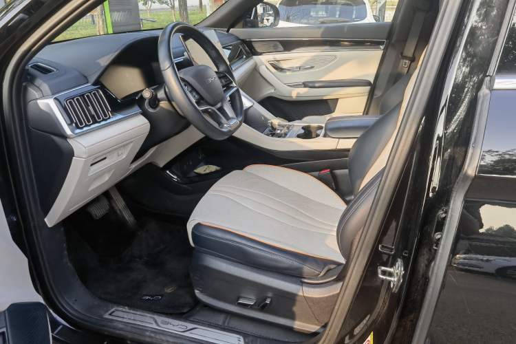 Used BYD Song PLUS New Energy 2023 Champion Edition EV 520KM Flagship Model Exterior 7