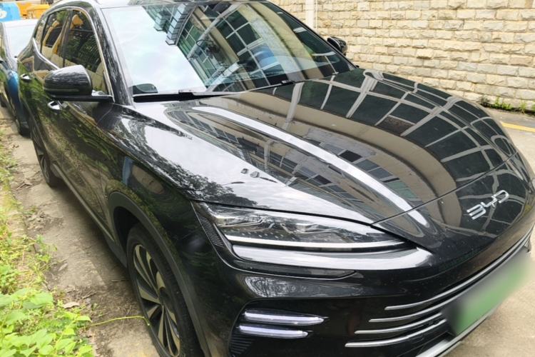 Used BYD Song PLUS New Energy 2023 Champion Edition DM-i 150KM Flagship PLUS Front Right 45 Deg