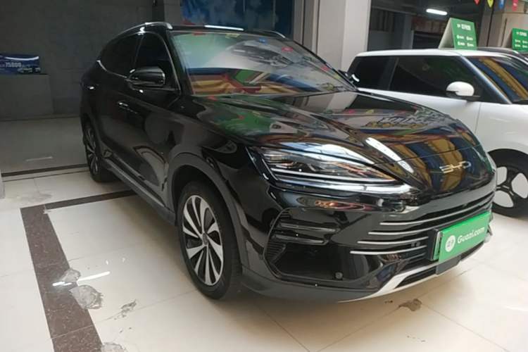 Used BYD Song PLUS New Energy 2023 Champion Edition DM-i 110KM Flagship PLUS Front Right 45 Deg