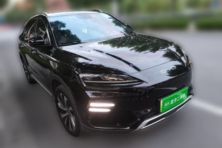Used BYD Song PLUS New Energy 2023 Champion Edition EV 520KM Prestige Model Front Right 45 Deg