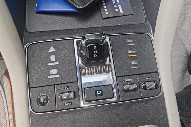 Used BYD Song PLUS New Energy 2023 Champion Edition DM-i 110KM Flagship PLUS Gear Lever