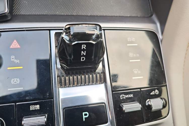 Used BYD Song PLUS New Energy 2023 Champion Edition EV 520KM Flagship Model Gear Lever