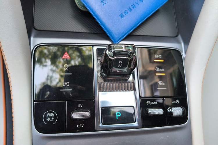 Used BYD Song PLUS New Energy 2023 Champion Edition DM-i 110KM Flagship Model Gear Lever