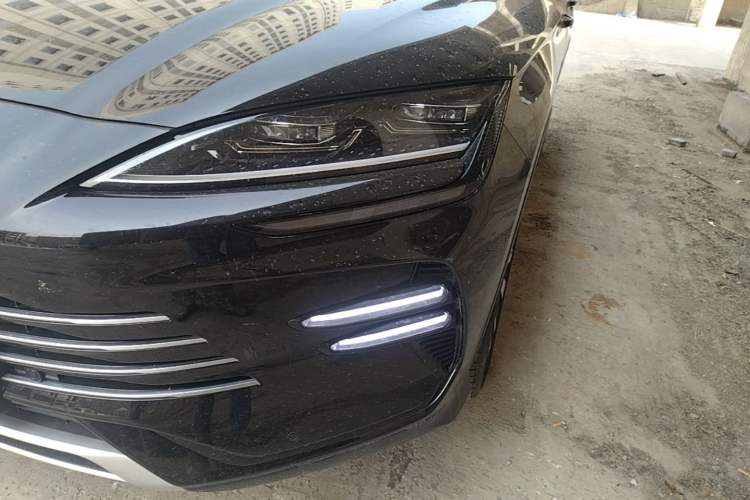 Used BYD Song PLUS New Energy 2023 Champion Edition DM-i 110KM Flagship Model Left Front Headlight