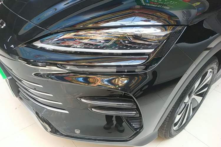 Used BYD Song PLUS New Energy 2023 Champion Edition DM-i 110KM Flagship PLUS Left Front Headlight