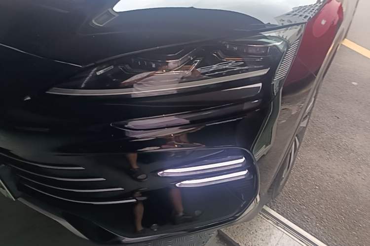 Used BYD Song PLUS New Energy 2023 Champion Edition DM-i 110KM Flagship Model Left Front Headlight