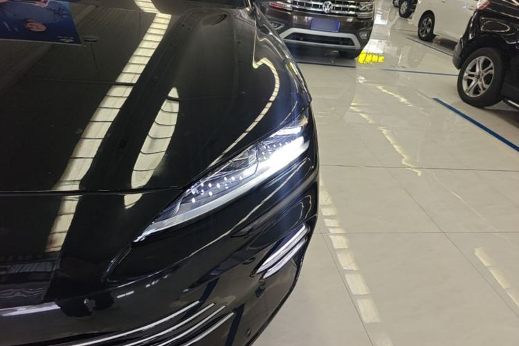 Used BYD Song PLUS New Energy 2023 Champion Edition DM-i 110KM Flagship PLUS Left Front Headlight