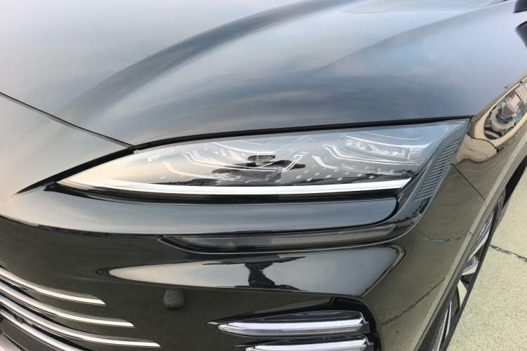 Used BYD Song PLUS New Energy 2023 Champion Edition DM-i 150KM Flagship PLUS 5G Left Front Headlight