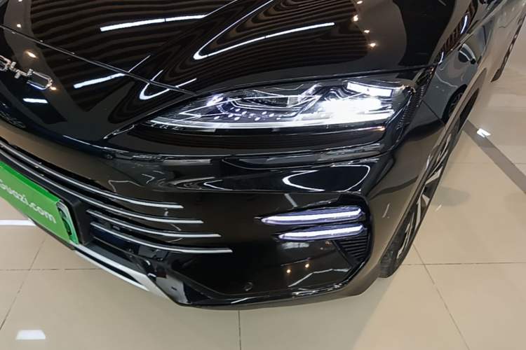 Used BYD Song PLUS New Energy 2023 Champion Edition DM-i 110KM Flagship Model Left Front Headlight
