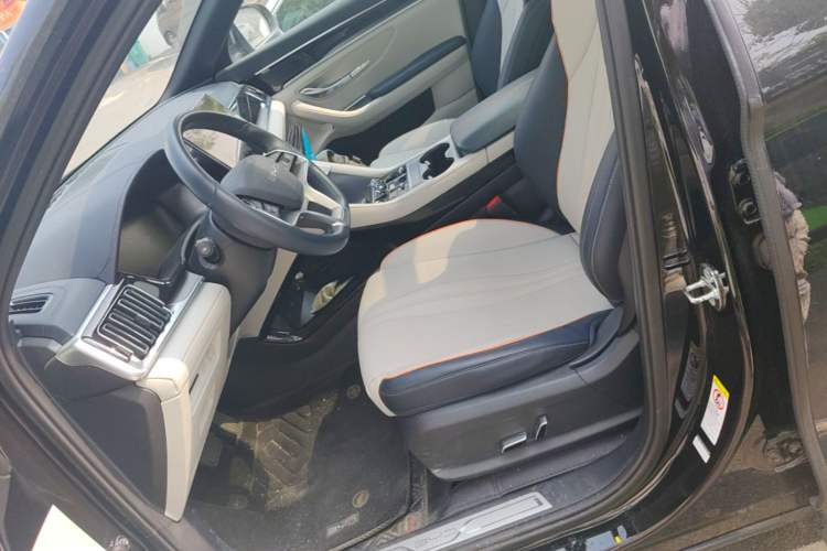 Used BYD Song PLUS New Energy 2023 Champion Edition EV 520KM Flagship Model Left Front Seat