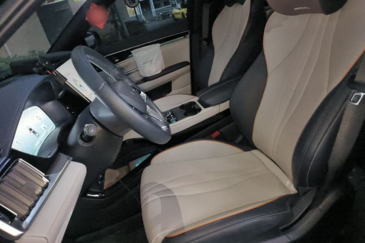 Used BYD Song PLUS New Energy 2023 Champion Edition DM-i 150KM Flagship PLUS 5G Left Front Seat