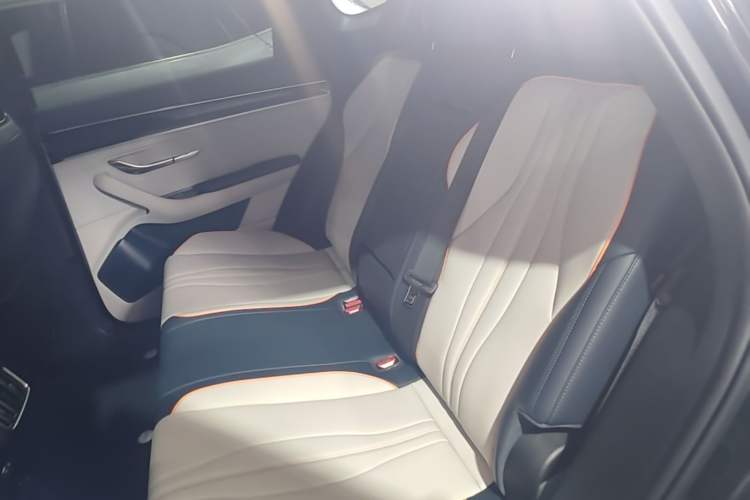 Used BYD Song PLUS New Energy 2023 Champion Edition DM-i 110KM Flagship Model Left Rear Seat