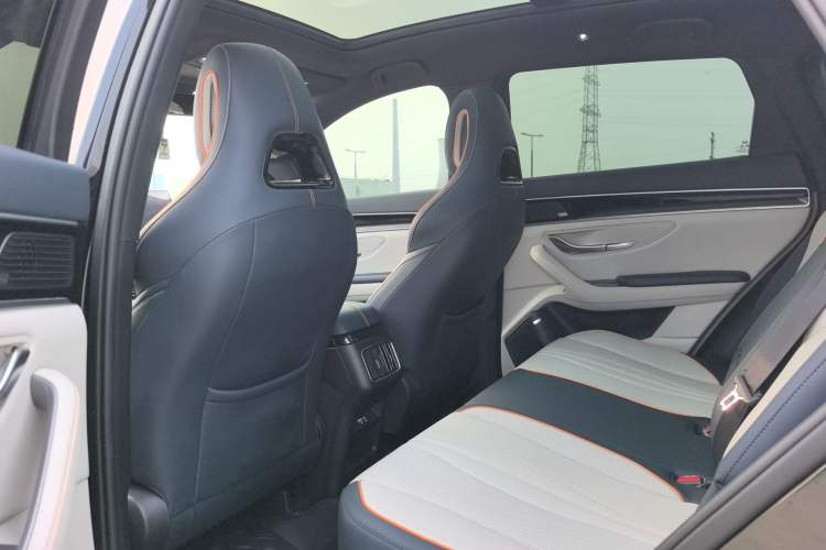 Used BYD Song PLUS New Energy 2023 Champion Edition DM-i 150KM Flagship PLUS 5G Left Rear Seat