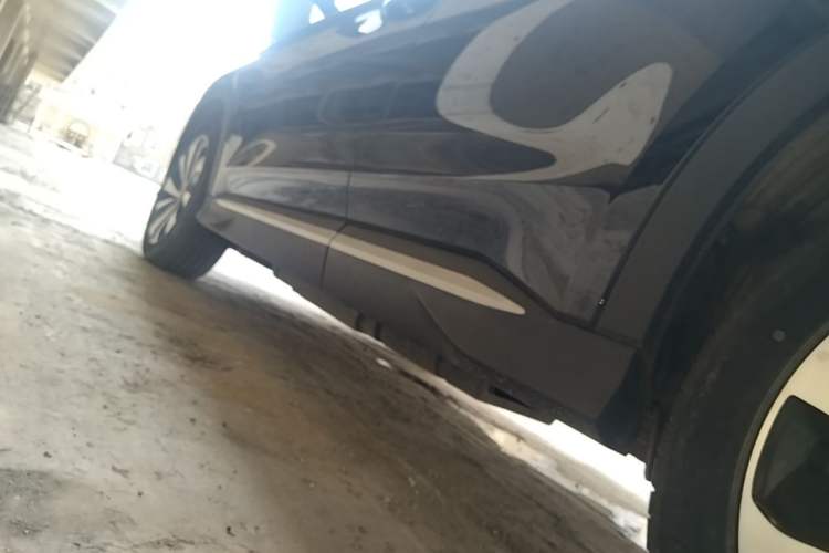 Used BYD Song PLUS New Energy 2023 Champion Edition DM-i 110KM Flagship Model Left Side Sill